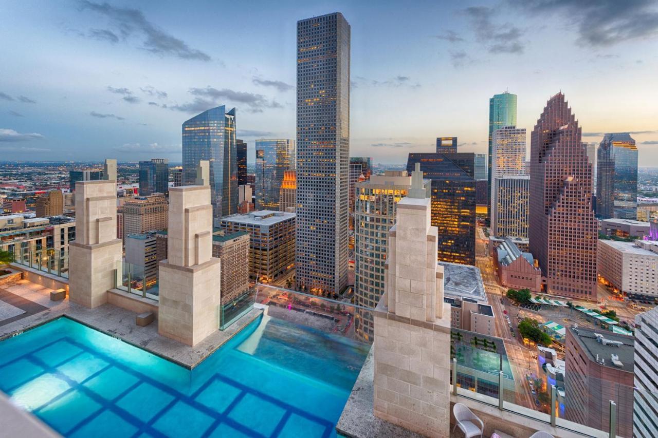 Apartamento Downtown Houston High-Rise, A Powerhouse Of Luxury Exterior foto